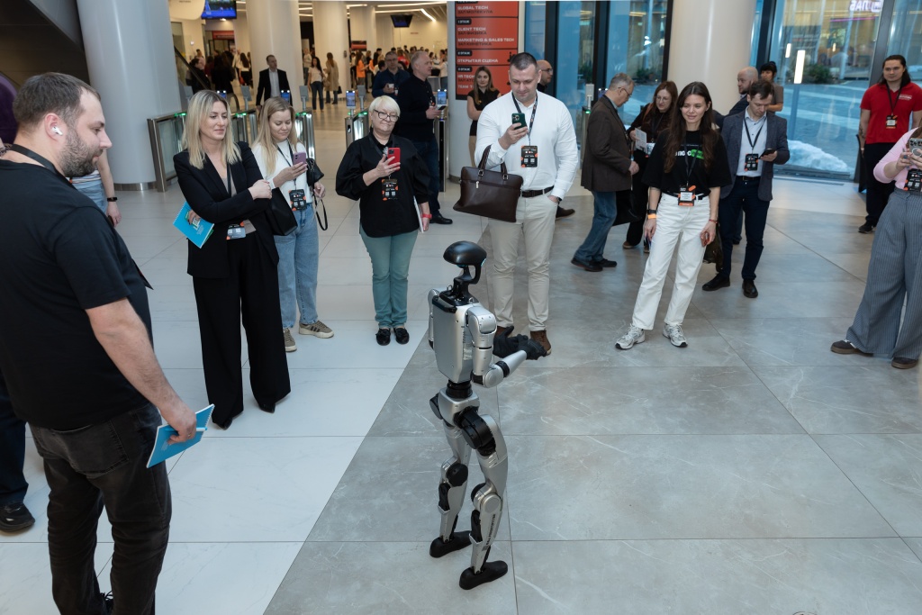 2026_03-27-GLOBAL TECH FORUM (shustrovfoto.ru)(P)M2004455.jpg